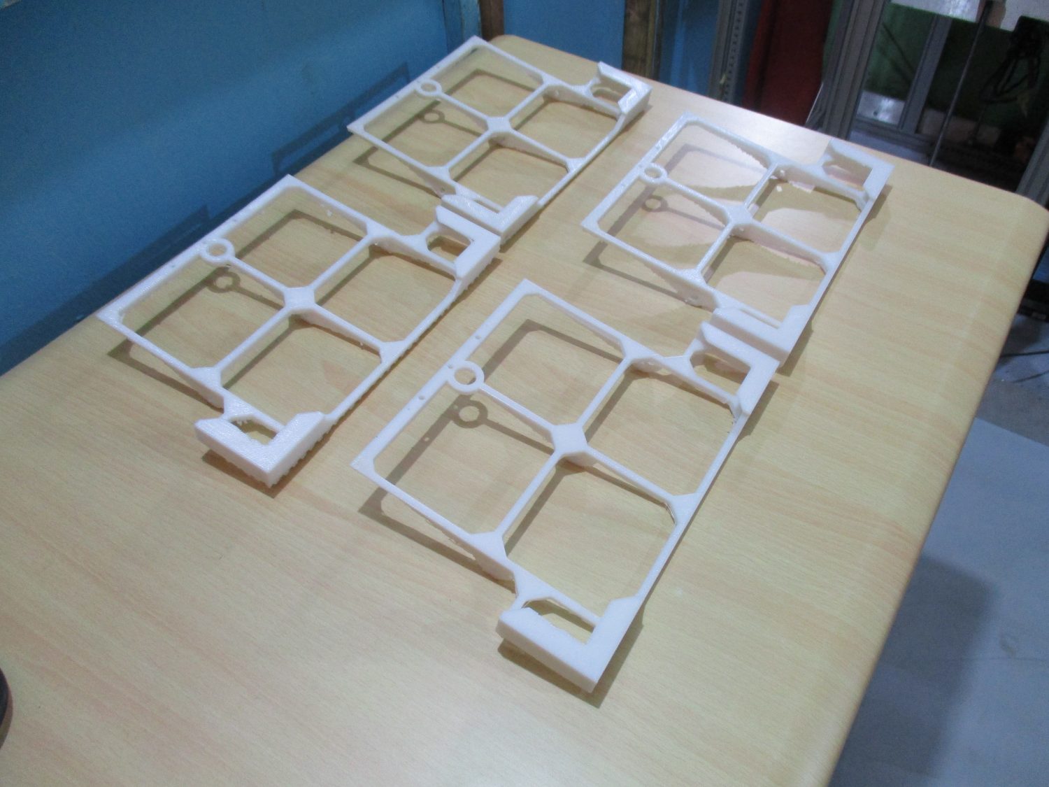 Tablet Hanger Clintonel Advanced Engineering Centre (AEC)